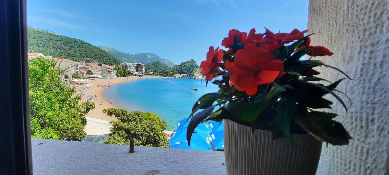 Ambassador Apartments Petrovac Ngoại thất bức ảnh