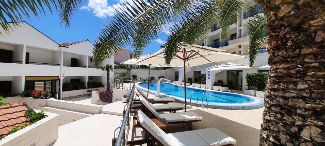 Ambassador Apartments Petrovac Ngoại thất bức ảnh
