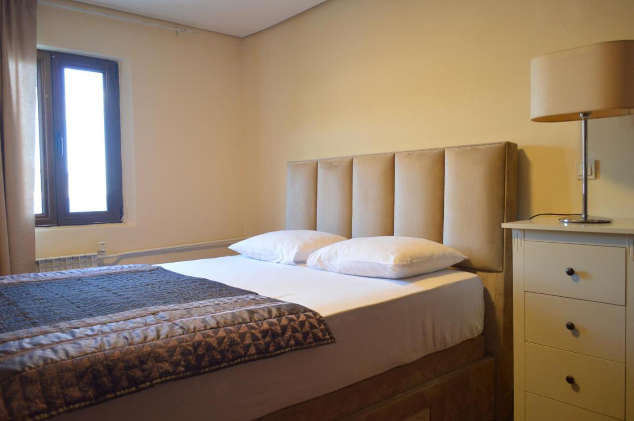 Ambassador Apartments Petrovac Ngoại thất bức ảnh